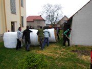 Stavíme sněhuláka s partnery,  rodiči a dětmi